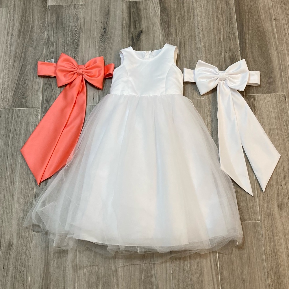 David’s Bridal Flower Girl Dress with 2 Sashes Size 3